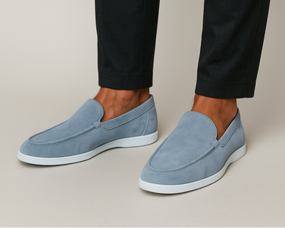 Elegant suède loafers