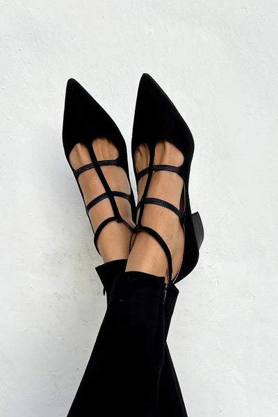 Adele Elegant Heel – Timeless Grace