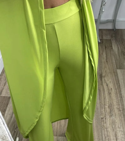 Flavia - Chic Sleeveless Set