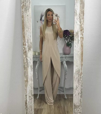 Flavia - Chic Sleeveless Set