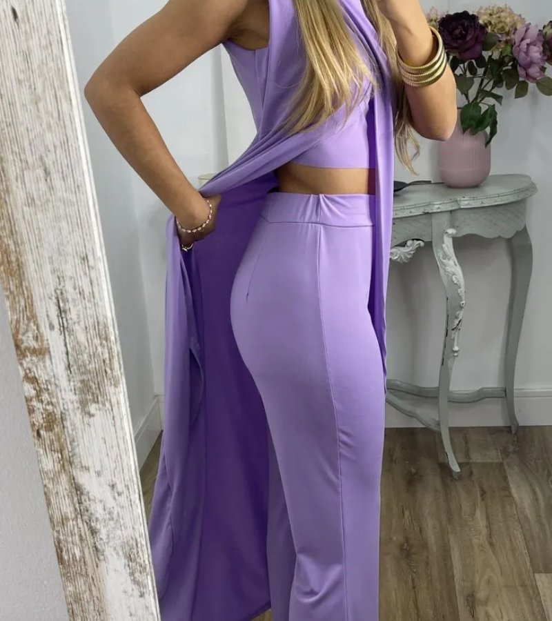 Flavia - Chic Sleeveless Set