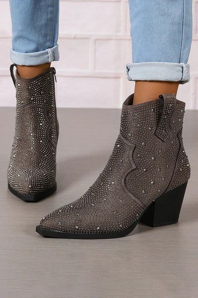 Adele Elegant Heel – Timeless Grace