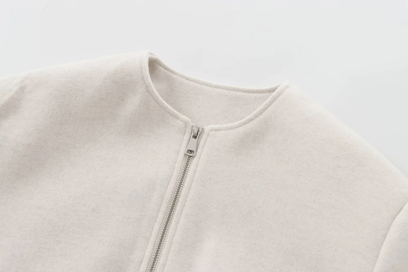 Grace Luxe Bomber – Effortless Allure