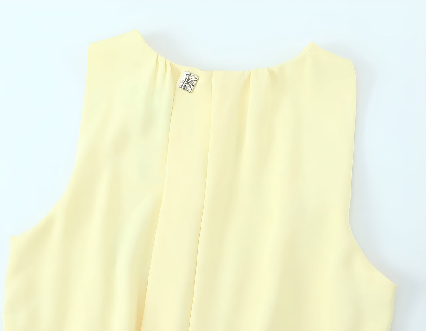 Lilja | Lightweight midi dress without sleeves