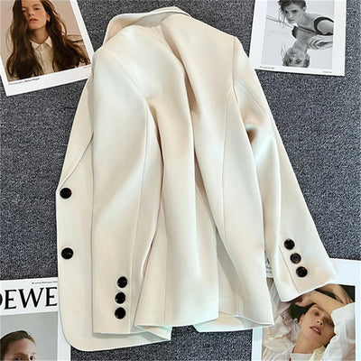 Elise Luxe Blazer – Effortless Allure