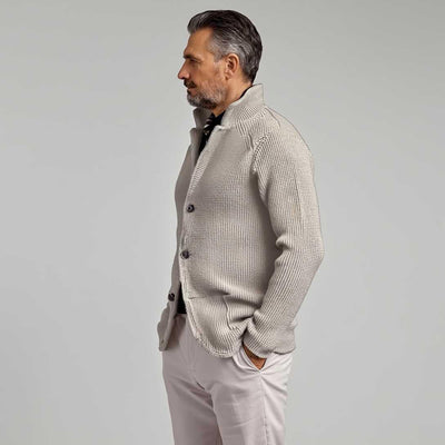 Oliver Elegant Cardigan – Timeless Grace