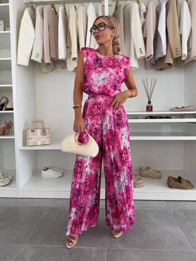 Maruja - Elegant And Comfortable Set