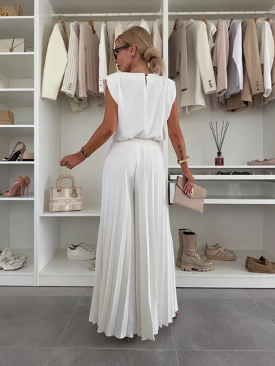 Maruja - Elegant And Comfortable Set