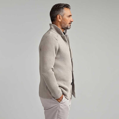 Oliver Elegant Cardigan – Timeless Grace