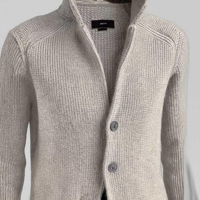 Oliver Elegant Cardigan – Timeless Grace