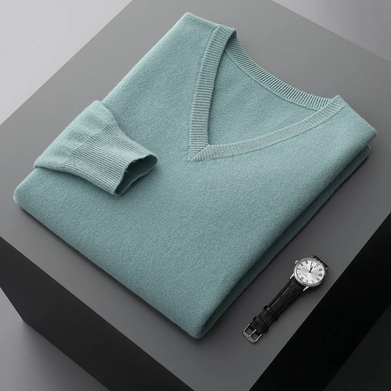 Wollpullover mit V-Ausschnitt