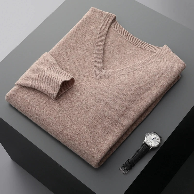 Wollpullover mit V-Ausschnitt