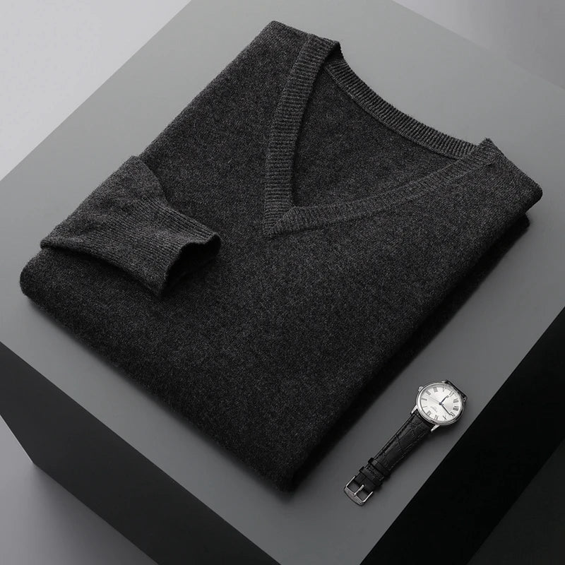 Wollpullover mit V-Ausschnitt